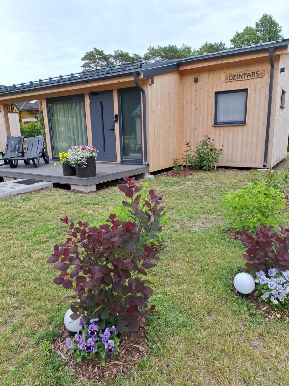 Juras Dzintars Villa Ainaži Exteriör bild